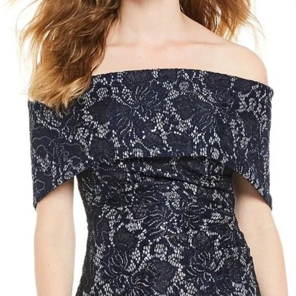 NWT VINCE CAMUTO Women's Off-The-Shoulder Sequin Lace Column Gown - Picture 4 of 4